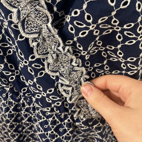 Express Printed navy and white Eyelet Lace Trim Faux Wrap Dress no belt size XL - Picture 10 of 15